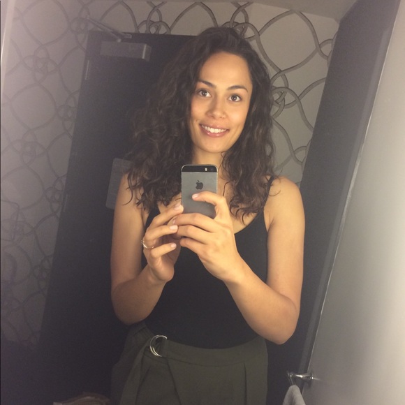 Meet your Posher, Alexandra - Picture 2 of 8